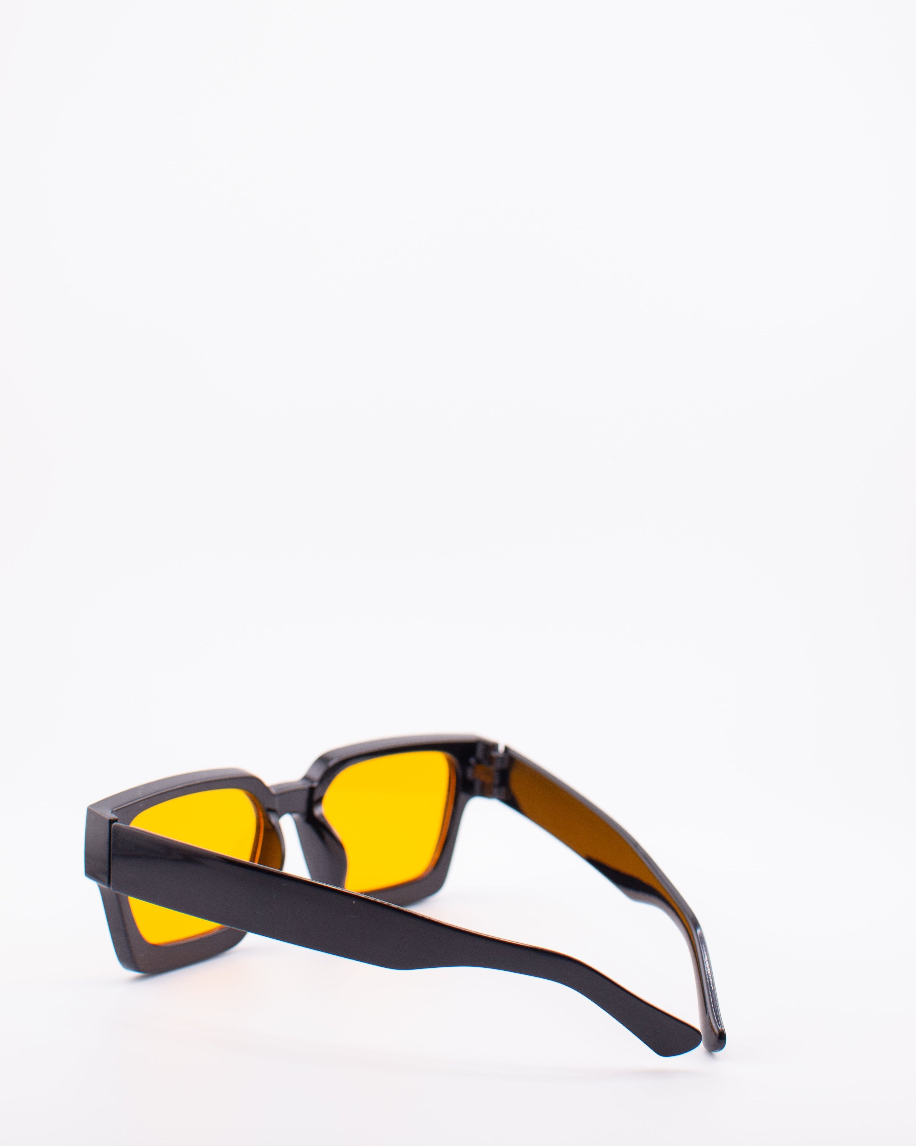 Amber Squared Sungalsses